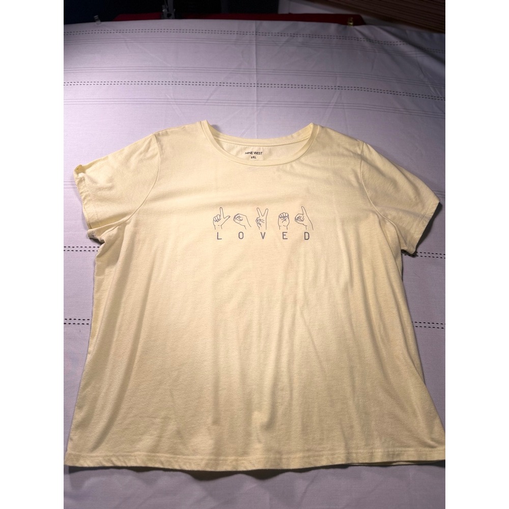 Nine West Womens ASL Loved Graphic T-Shirt Yellow Short Sleeve Crew Neck 2XL